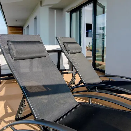 Apartament Turkusowy Gardenia Z Widokiem Na Morze Epapartamenty Apartment *